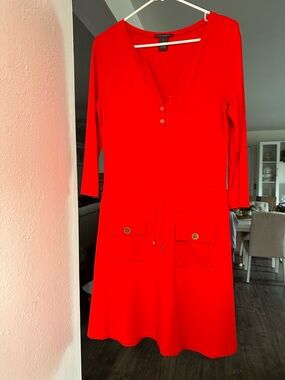 Chelsea & Theodore Red V-Neck Long Sleeve Drawstring Pocket Dress